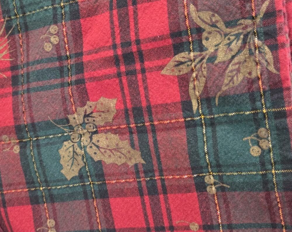 Vintage HOLIDAY TABLECLOTH 50x50 Square Red/Green PLAID Acrylic Gold Metallic
